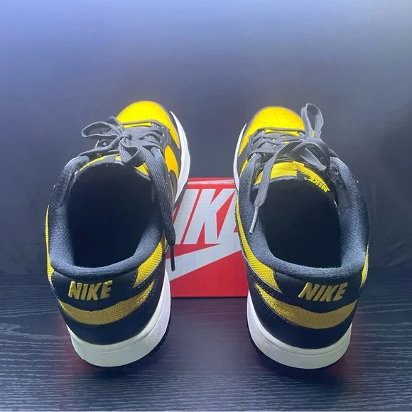 Nike Men's Black and Yellow Dunks Low-Top Sneakers - Picture 4 of 5